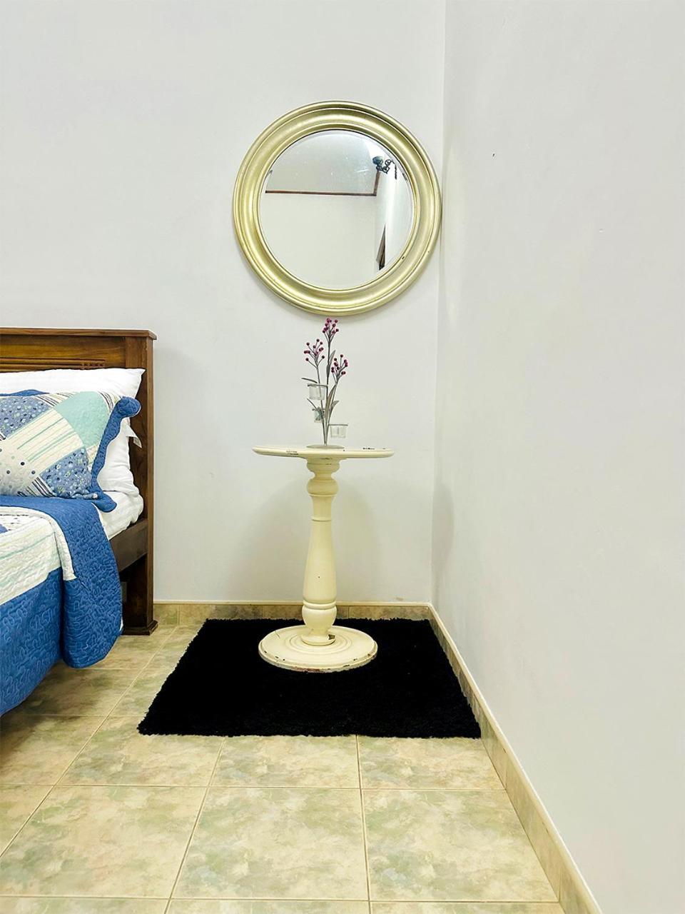 Sea Breeze Guest House Негомбо Экстерьер фото