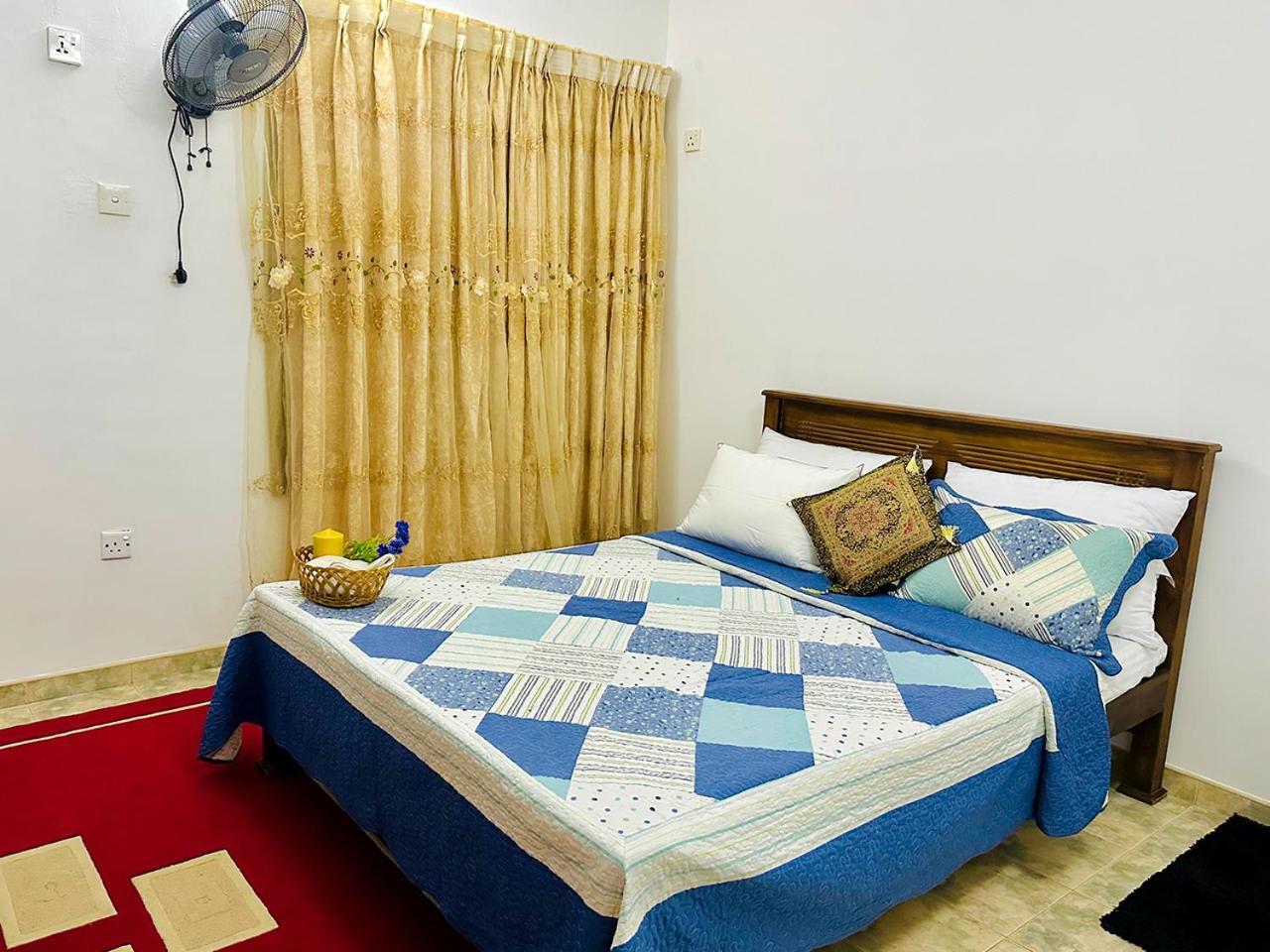 Sea Breeze Guest House Негомбо Экстерьер фото