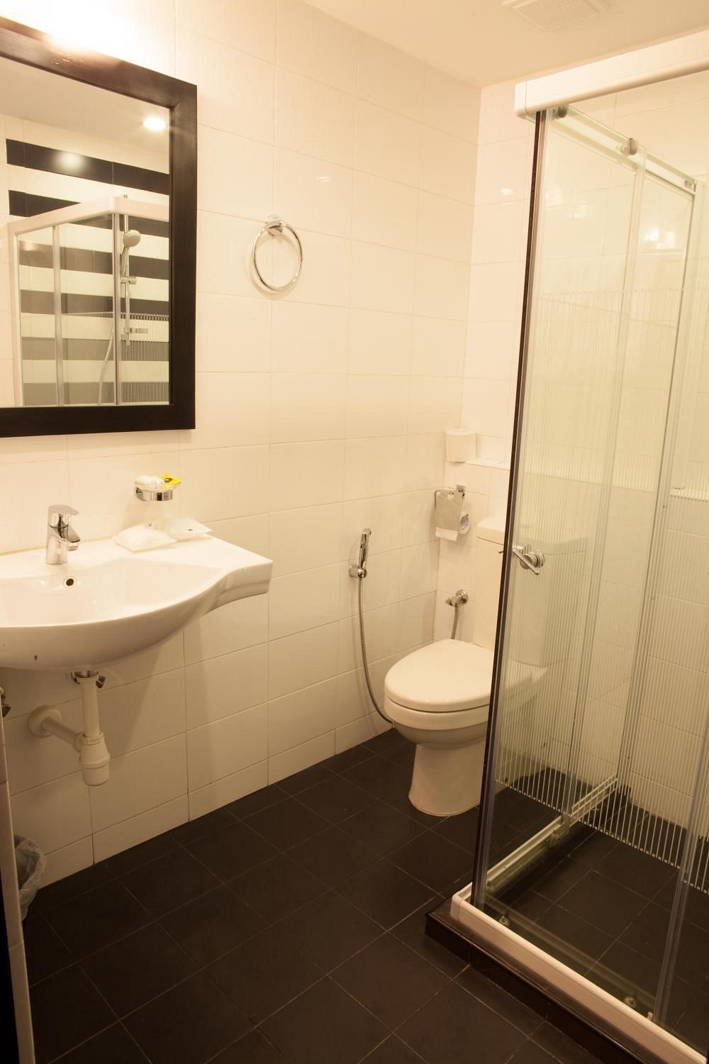 Sea Breeze Guest House Негомбо Номер фото
