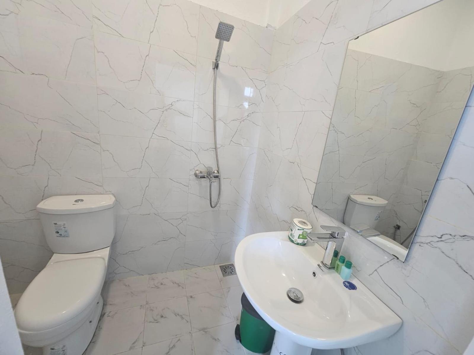 Sea Breeze Guest House Негомбо Экстерьер фото